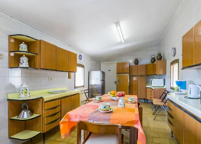 La Guardia Vecchia-2 By Interhome Crespina